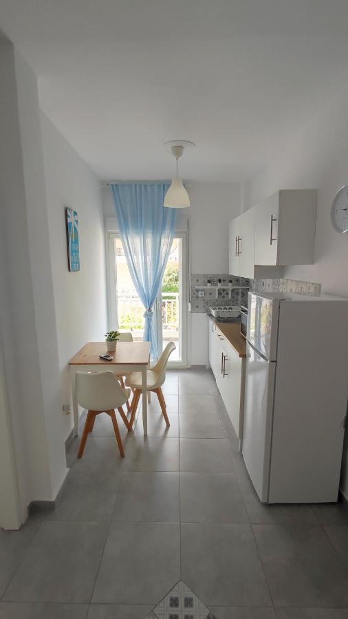 Sea Pleasure Apartment II Peraía Екстериор снимка
